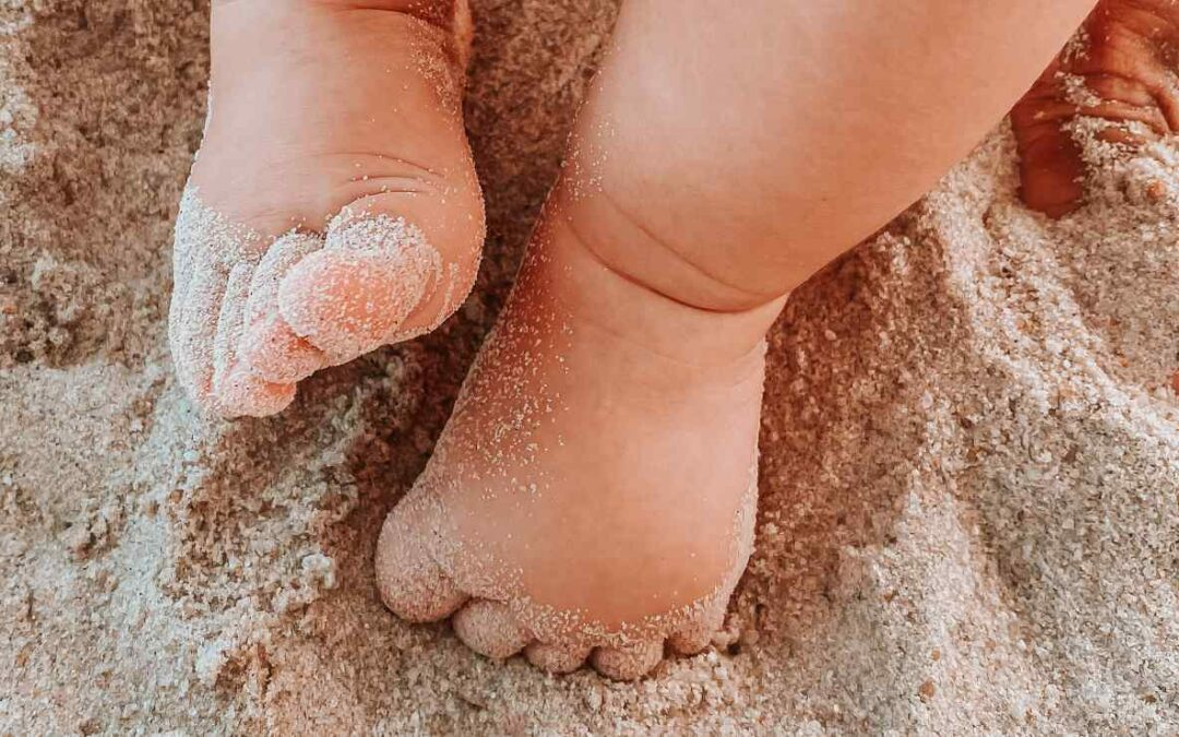 Camminare sulla sabbia: incredibili i benefici per il tuo corpo! Scopriamoli tutti